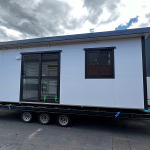 6M X 2.7M SELF CONTAINED CABIN